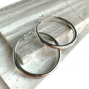 New ~ Anthropologie Gradual Hoop Silver Earrings